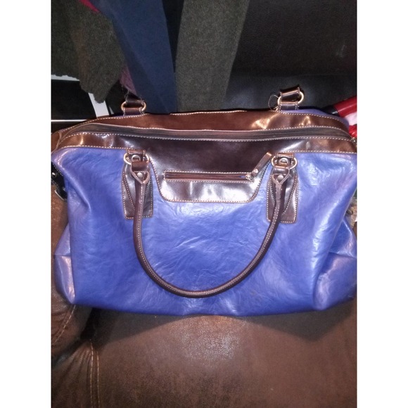 Bueno Leather Travel/Weekender Bag - Huge and Beautiful Royal Blue - Picture 2 of 3
